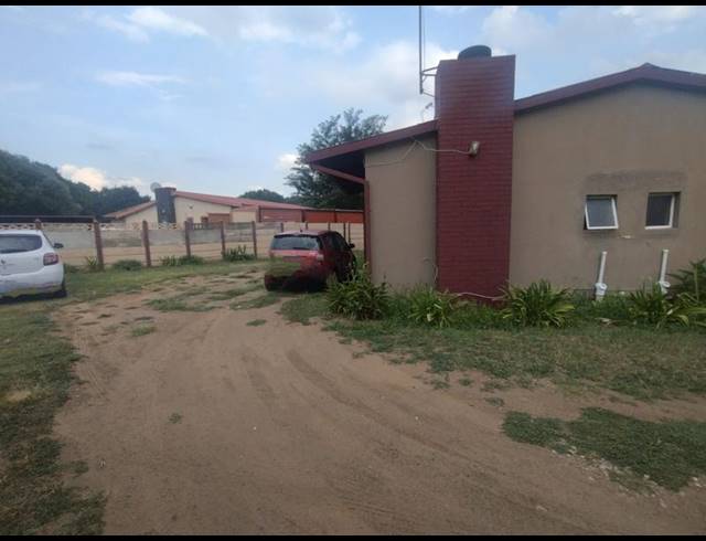 7 BEDROOM HOUSE FOR SALE IN SASOLBURG EXT 3